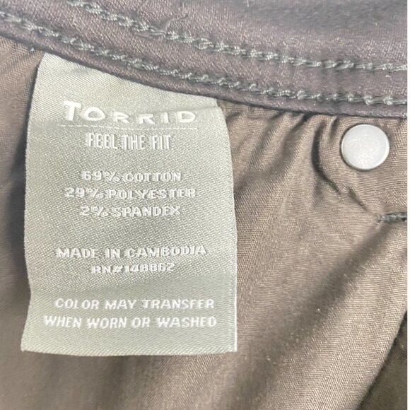 TORRID WOMEN'S Black Luxe Skinny Jeans Sateen Stretch US 18R - Picture 12 of 12